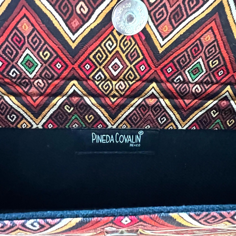 Pineda Covalin Clutch Geometric Patterned - Picture 3 of 12